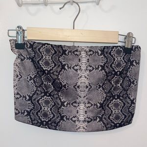 Black and white snake skin crop top!